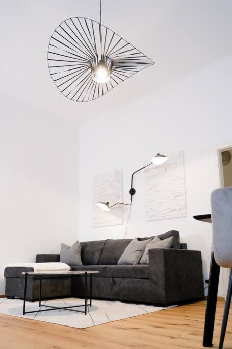 Appartamento Zentrale & Ruhige 2 Zimmer - 42M² Vienna Esterno foto